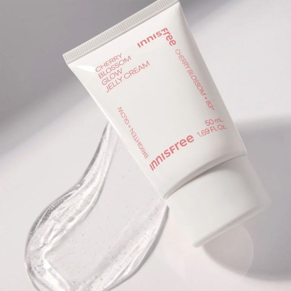 INNISFREE Cherry Blossom Glow Jelly Cream. Желейний крем &laquo;Сяйво вишневого цвіту&raquo; 1230 фото
