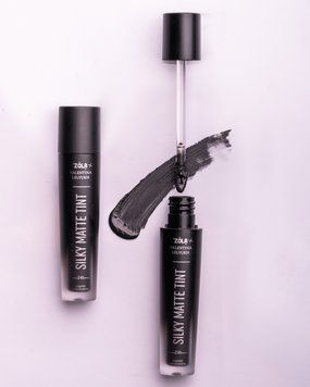 ZOLA x Valentina Lelyukh Рідкі тіні для повік Silky Matte Tint 05 Black Velvet 0489 фото