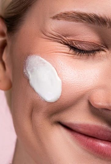 ZOLA SPF 50 SKINBASE Щоденний зволожувальний сонцезахисний крем 40 мл 1300 фото